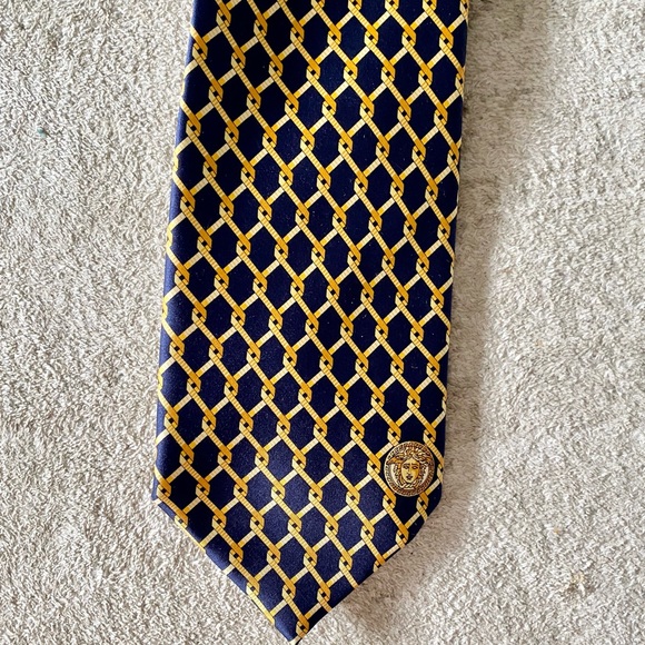 Versace men tie - Picture 1 of 4
